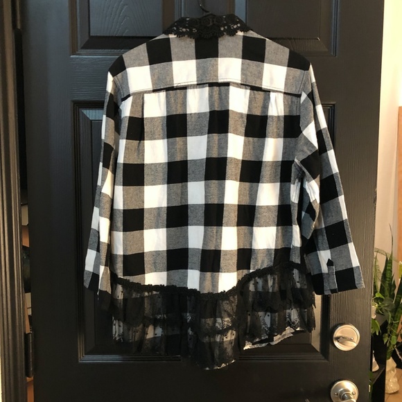 Dorothy's Creations Custom Button Up! - Picture 6 of 7